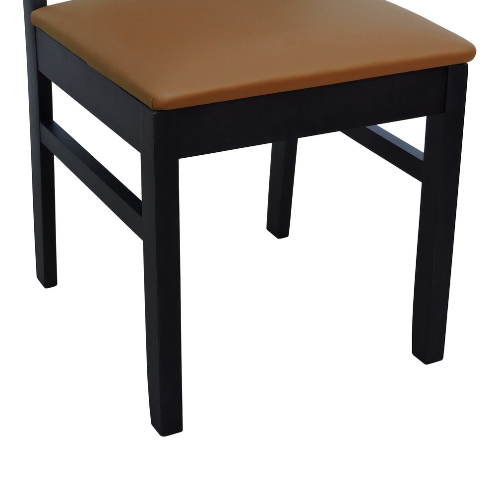 cadeira queops preta assento corano caramelo 7