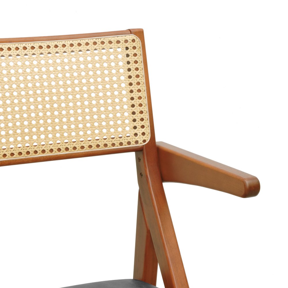 cadeira ype amendoa com bracos corano preto 6