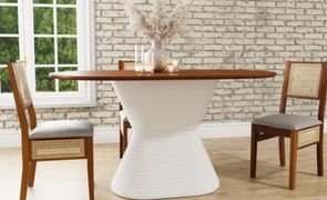 cadeira com tecido corano