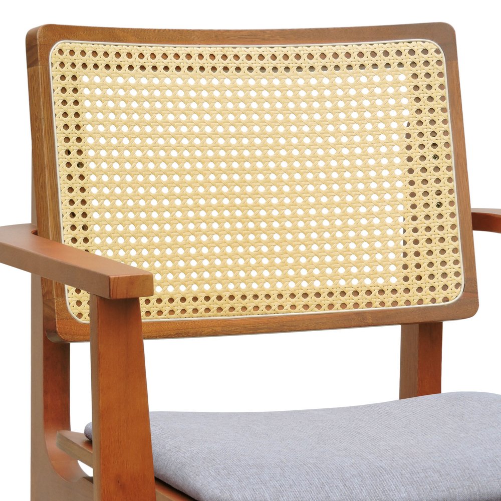 cadeira gus com bracos amendoa linho bege mescla impermeavel 6