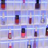 estante esmaltes com led azul roma 3